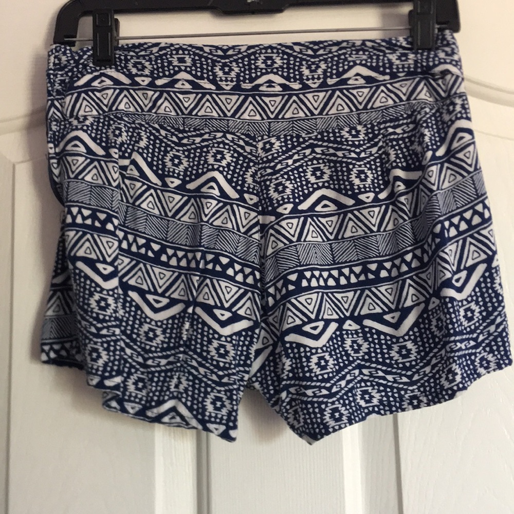 Summer shorts - Picture 2 of 5